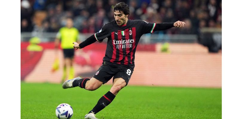 Tìm hiểu về lối chơi của cầu thủ bóng đá Sandro Tonali